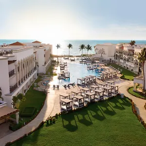Курортный комплекс Hilton Playa Del Carmen, An Adult Only